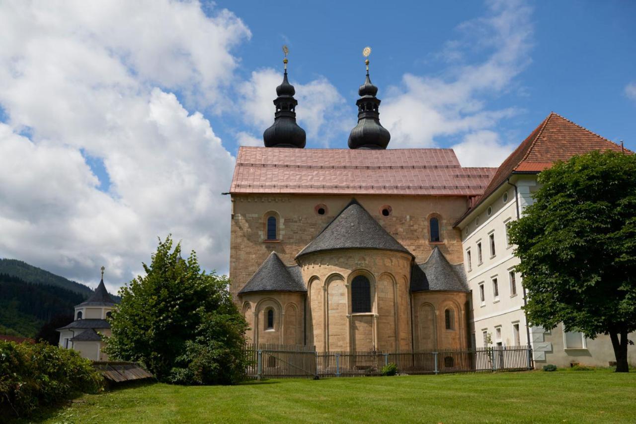 Jufa Hotel Stift Gurk Exterior foto